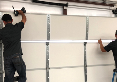 overhead garage door repair in Sunland